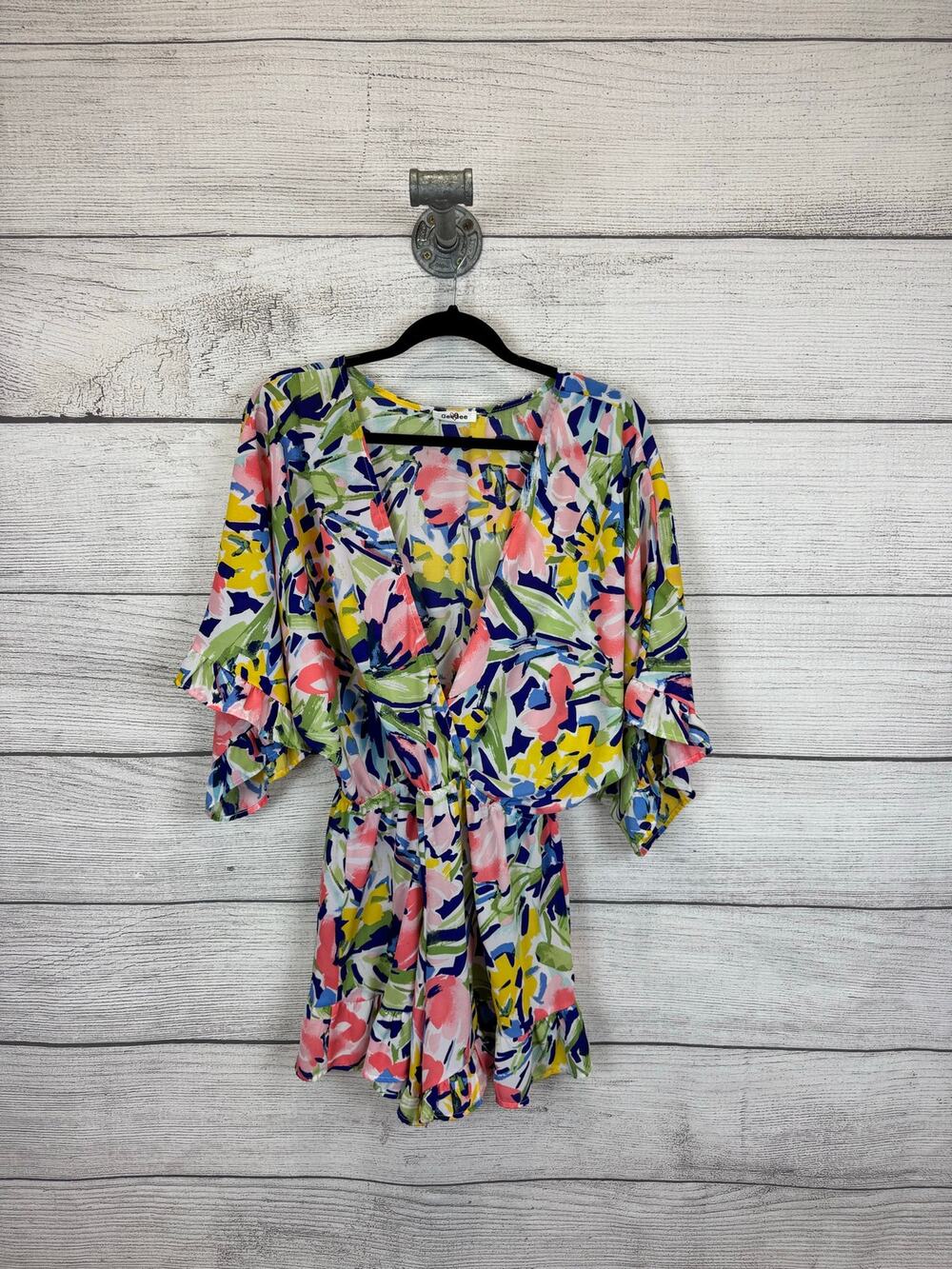 GeeGee Women's Colorful Floral Summer Romper Size Medium